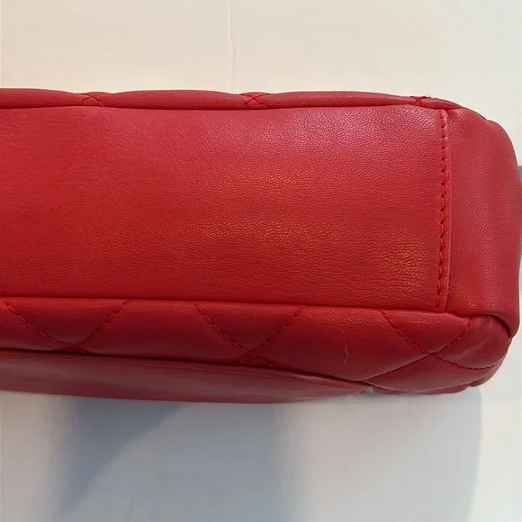 Badgley Mischka Red Quilted Shoulder Bag Clutch Gold Chain Studs Vegan Leather - Picture 10 of 10